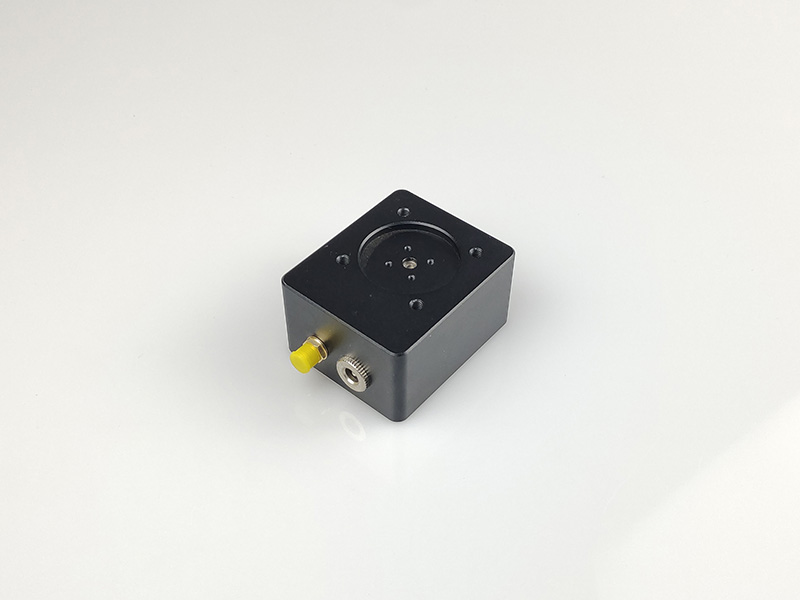 PD1650是一款波形響應(yīng)范圍為900-1750nm的光電探測(cè)器，可用于氣體探測(cè)，在1654nm附近響應(yīng)度為1.0A/W。