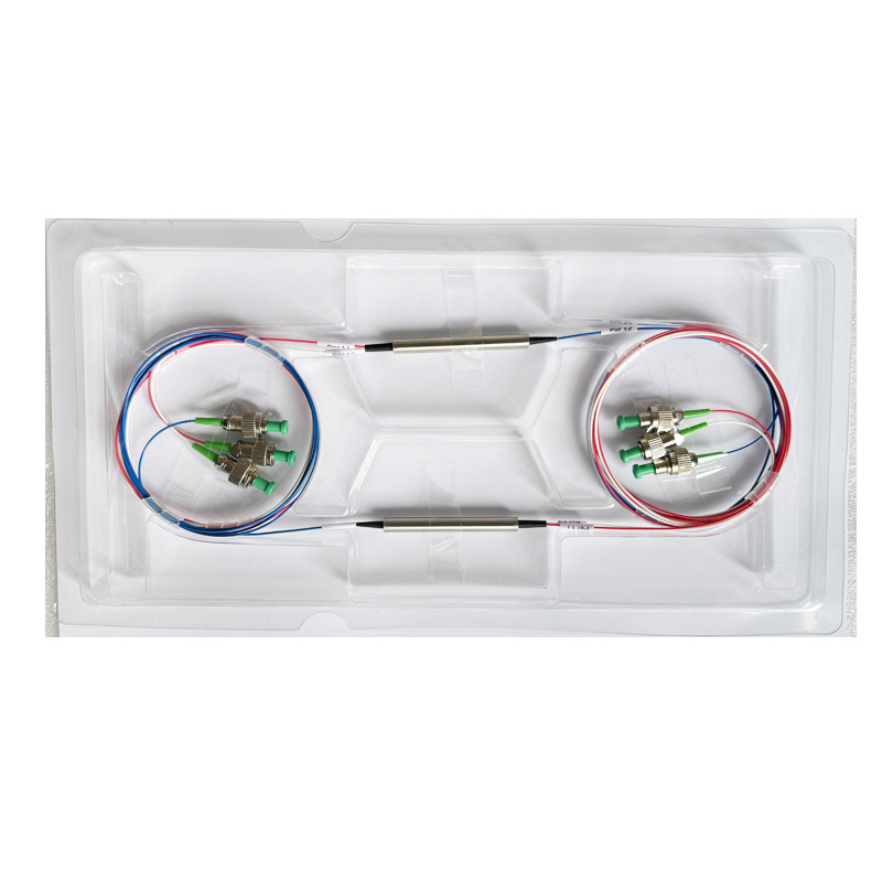 偏振不敏感光環(huán)行器，具有高等高原和高回波損耗、低插入損耗和 PDL、光路無環(huán)氧樹脂等特性。常用于 EDFA、DWDM 和 OTDR、DWDM 和 OADM 網(wǎng)絡(luò)、雙向傳輸系統(tǒng)等。