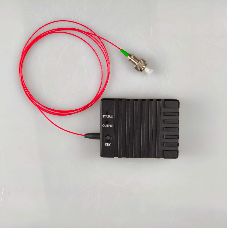 SLD  840nm寬帶光源，作為非相干光源開發(fā)用于各類光學(xué)測(cè)量，包括光學(xué)相干斷層掃描（OCT）。